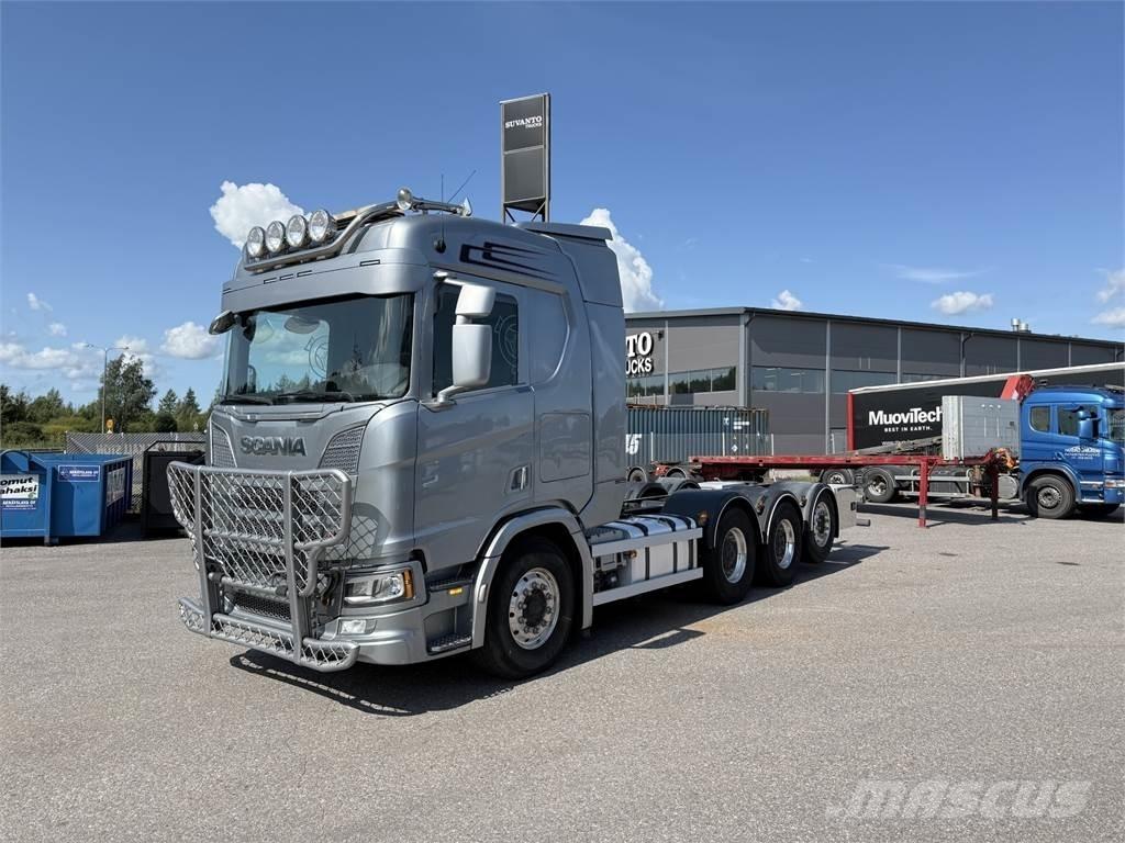 Scania R650 8x4 Camiões de chassis e cabine