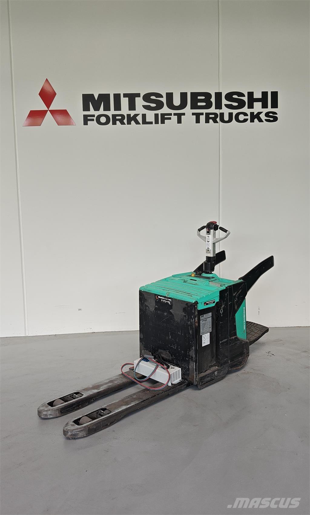 Mitsubishi PBV20N2 Camiões de caixa aberta