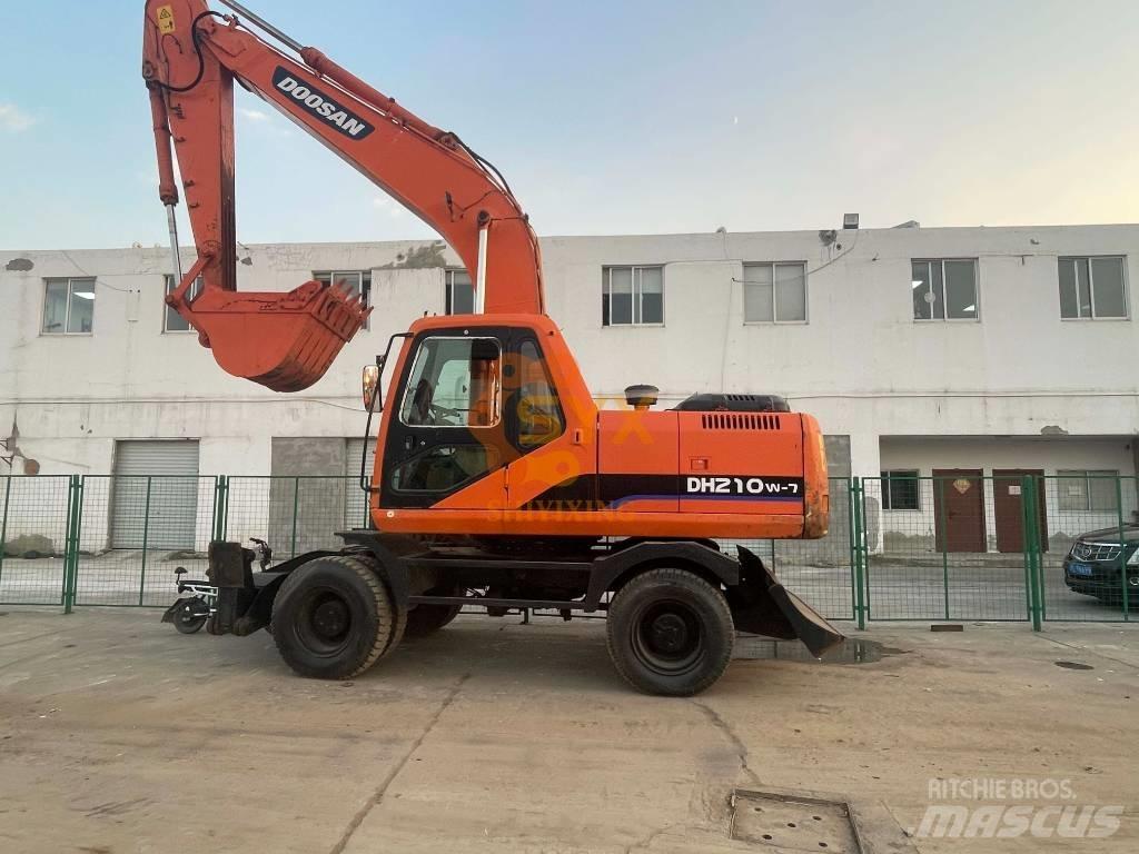 Doosan DH210W-7 Escavadoras de rodas