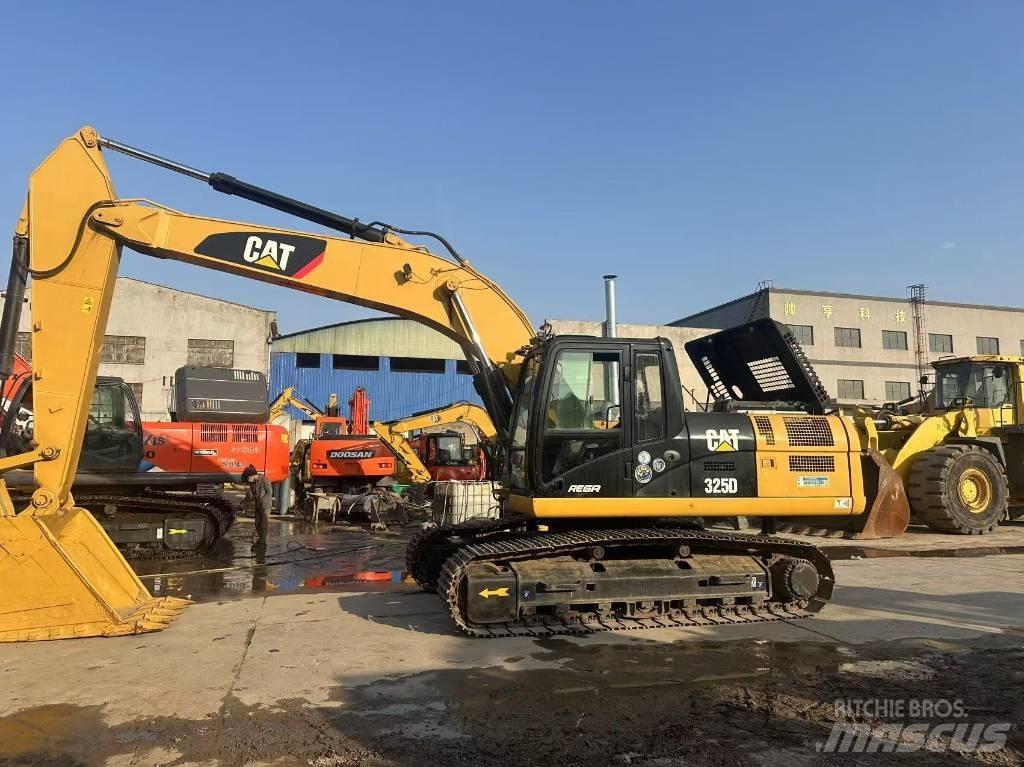 CAT 325 D L Escavadoras de rastos