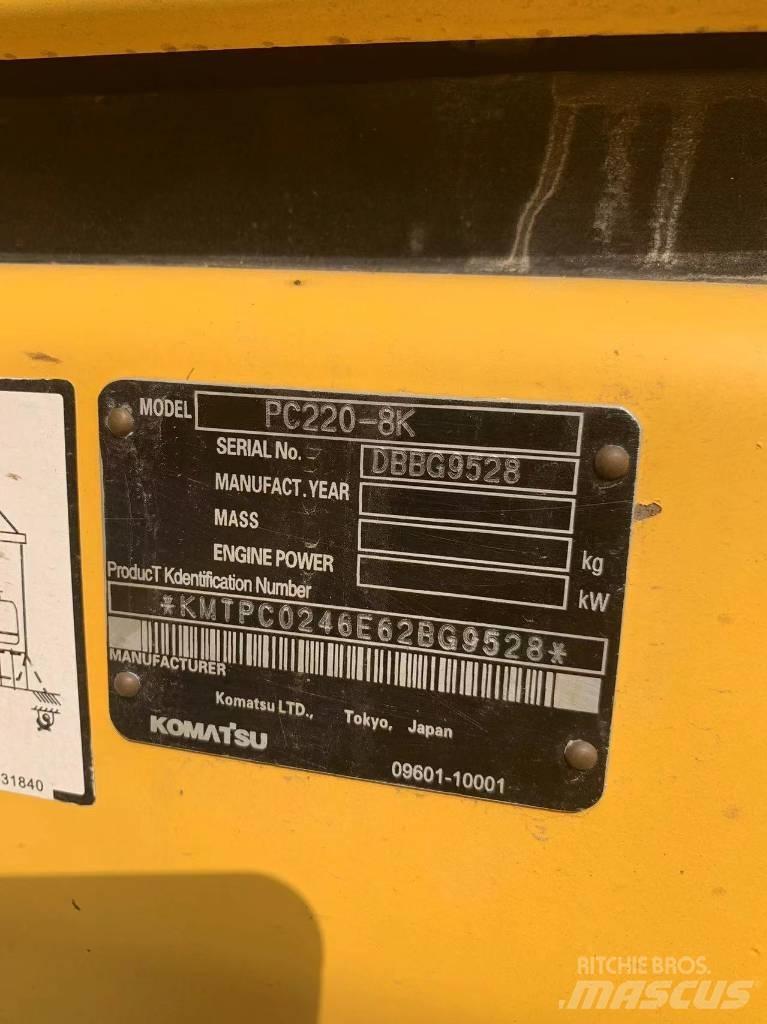 Komatsu PC 220-8 Escavadoras Midi 7t - 12t