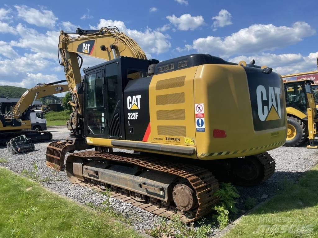 CAT 323F L Escavadoras de rastos