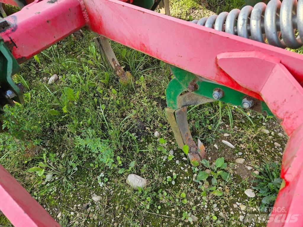 Unia Cross L 300 Charruas aivecas