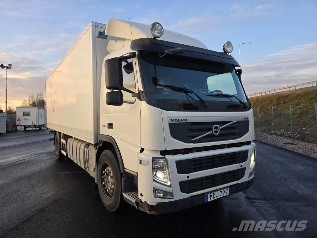 Volvo FM 380 Camiões de caixa fechada