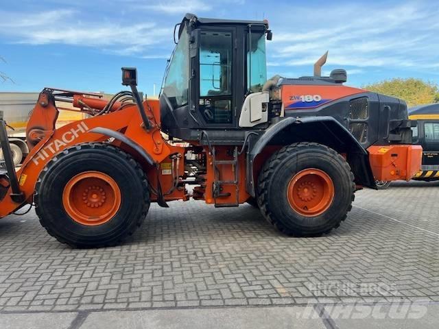 Hitachi ZW 180-6 Pás carregadoras de rodas