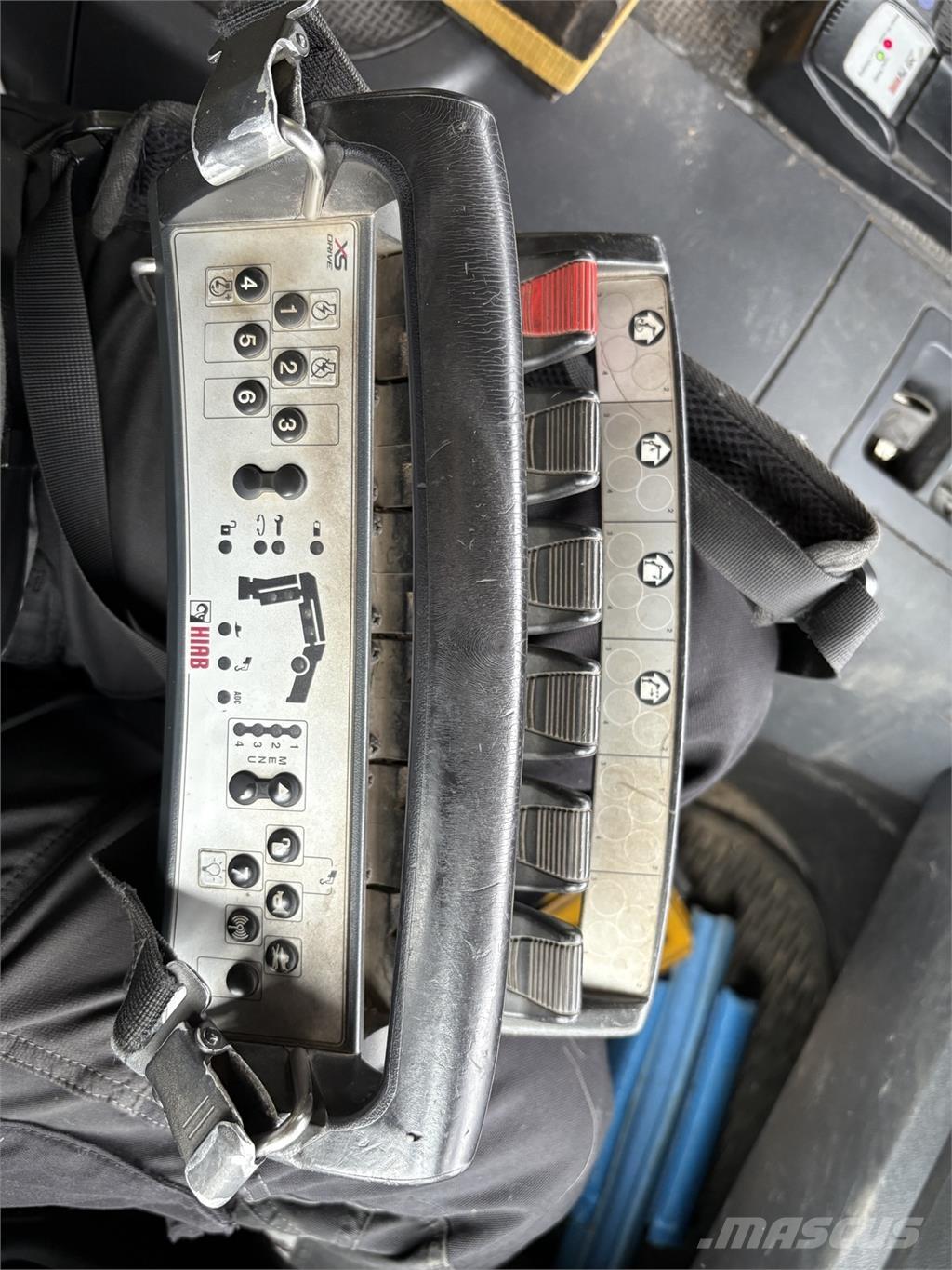 Scania P360 6x2*4 Camiões grua