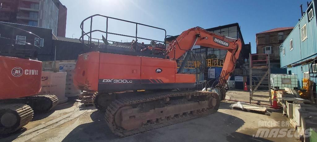 Doosan DX 300 LC Escavadoras de rastos