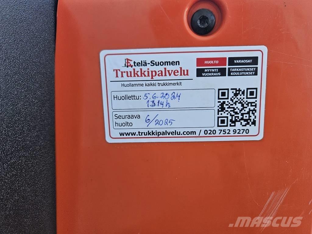 Toyota LWE 200 (myyty) Porta-paletes com plataforma