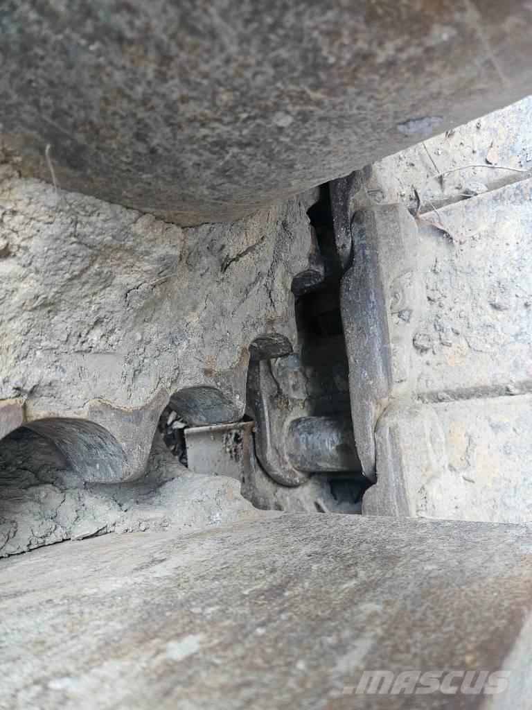 Hyundai Robex 300 LC Escavadoras de rastos