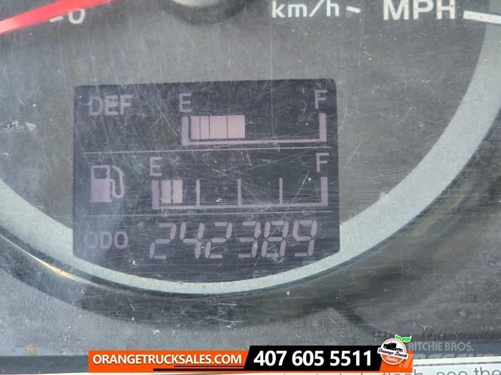 Hino 268 A Camiões de caixa fechada