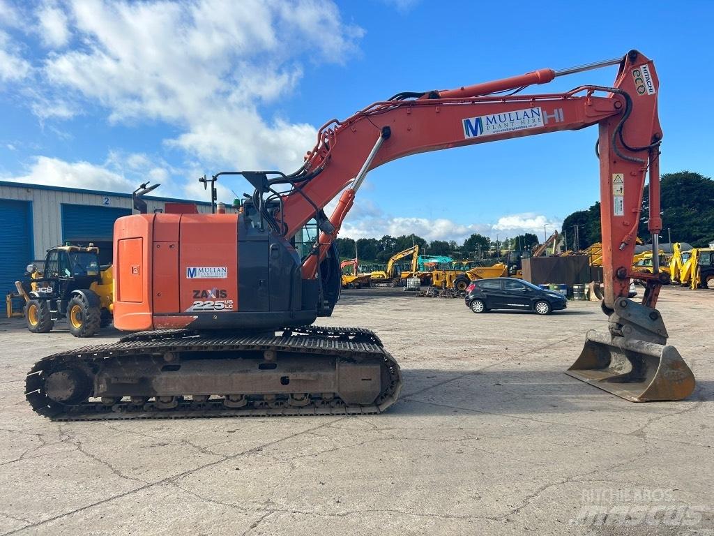 Hitachi ZX225 USLC-6 Escavadoras de rastos