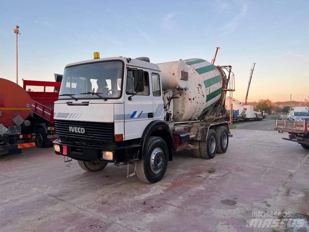 Iveco 330-30 Camiões de betão