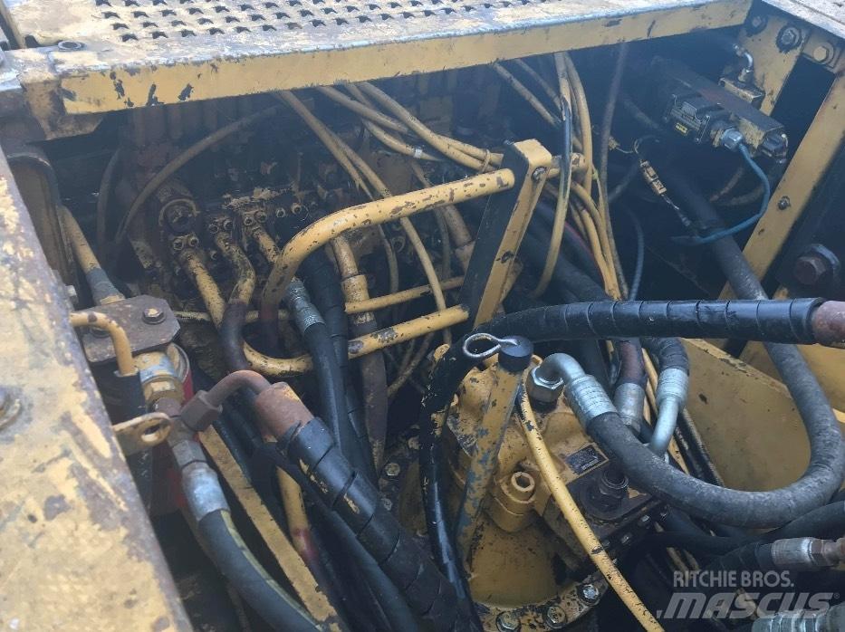 CAT 320 B Escavadoras de rastos