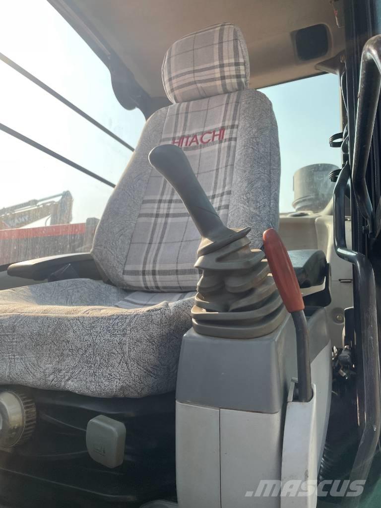 Hitachi ZX 130 Escavadoras de rastos