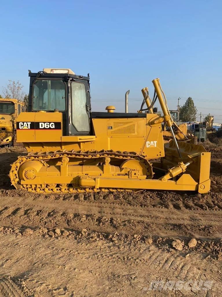 CAT D 6 G Dozers - Tratores rastos