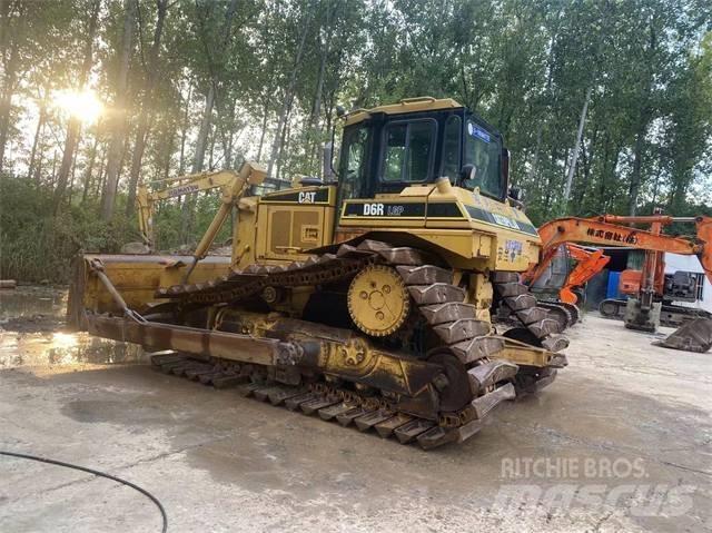 CAT D 6 R Dozers - Tratores rastos