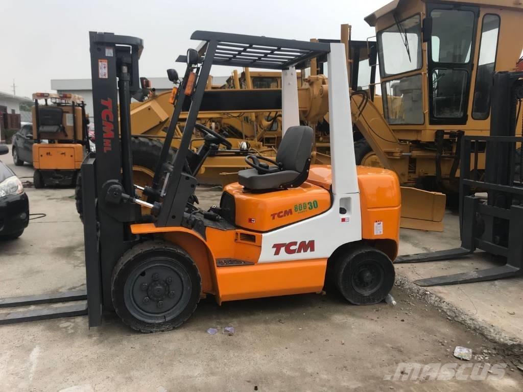 TCM FD 30 Empilhadores Diesel