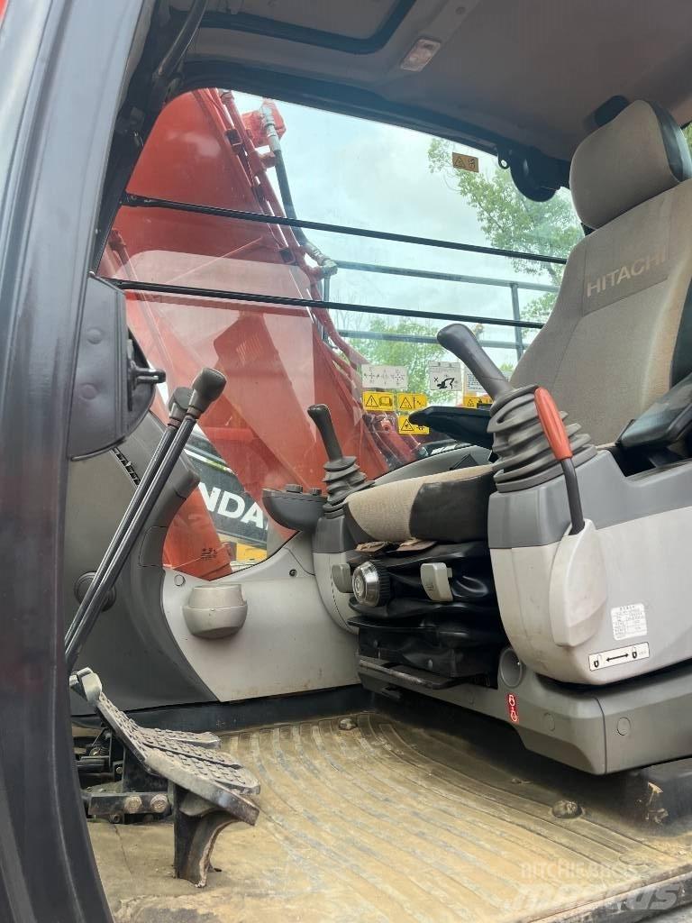 Hitachi 130 Escavadoras de rastos
