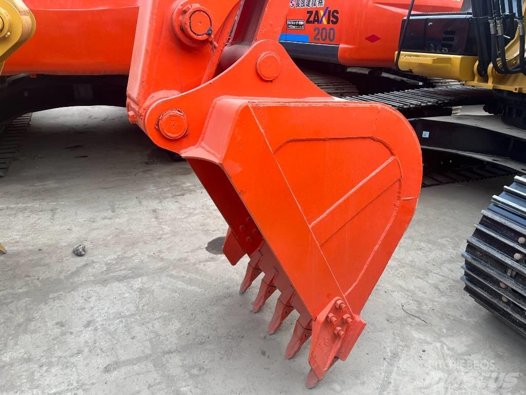 Hitachi 130 Escavadoras de rastos
