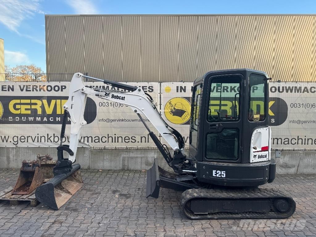 Bobcat E25 Mini Escavadoras <7t