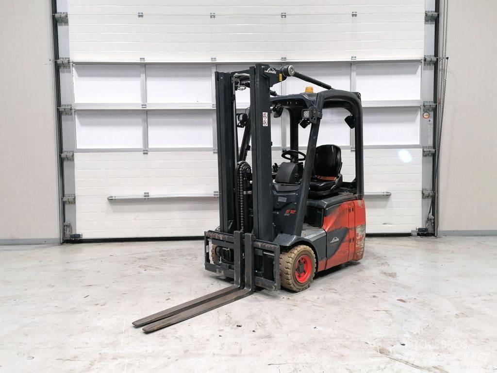 Linde E12-02 Empilhadores eléctricos