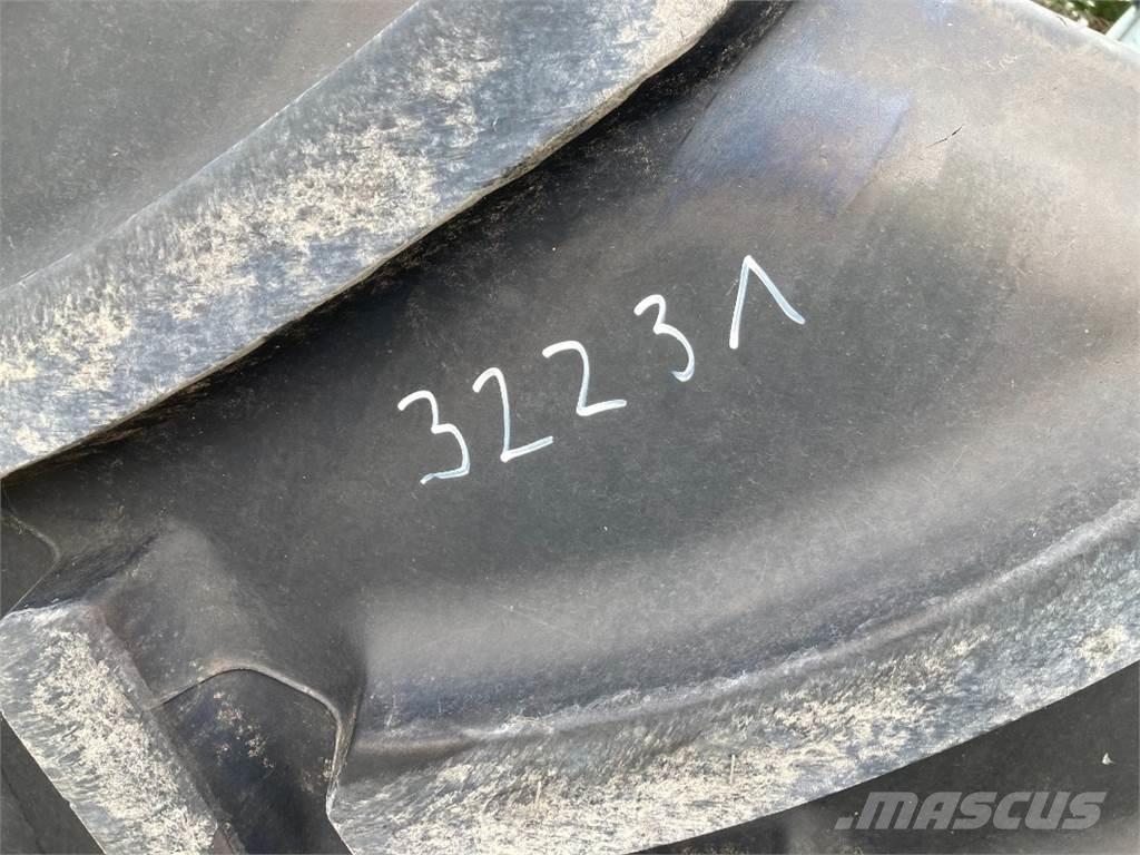 Mitas 2x 650/65R42 Outros acessórios de tractores