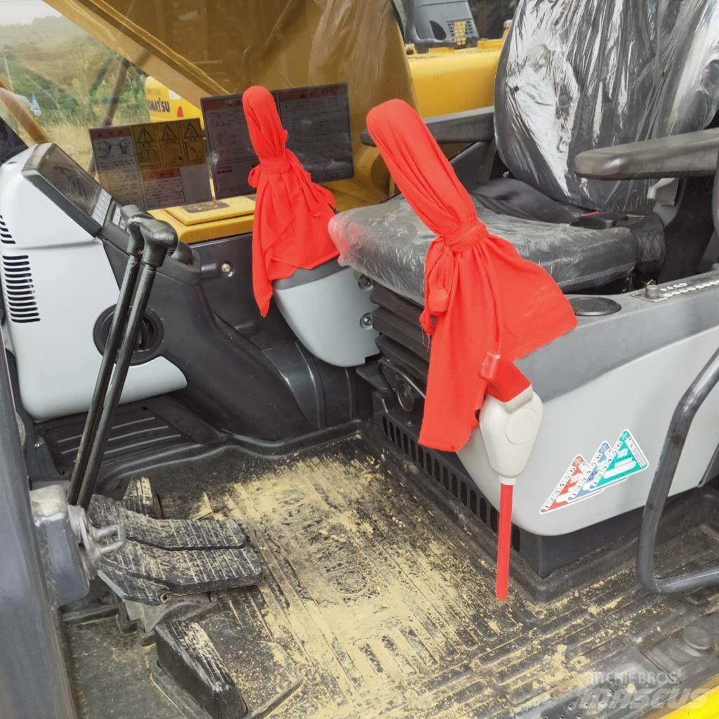 Komatsu PC200-8 Escavadoras de rastos