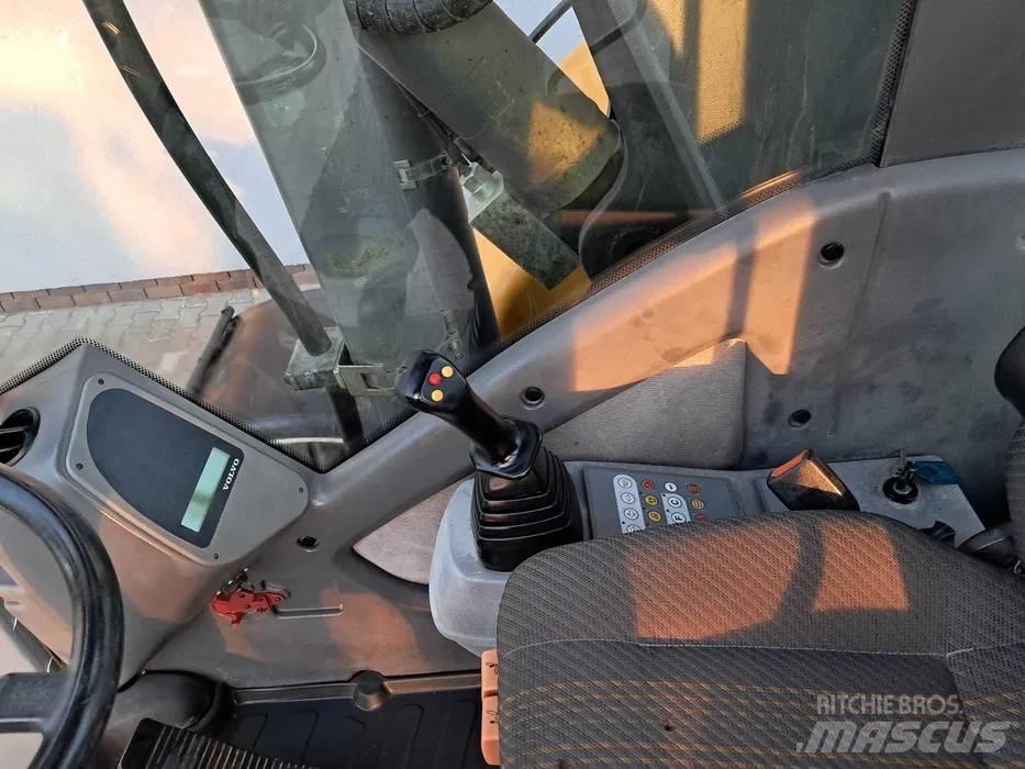 Volvo EW 140 Escavadoras de rodas