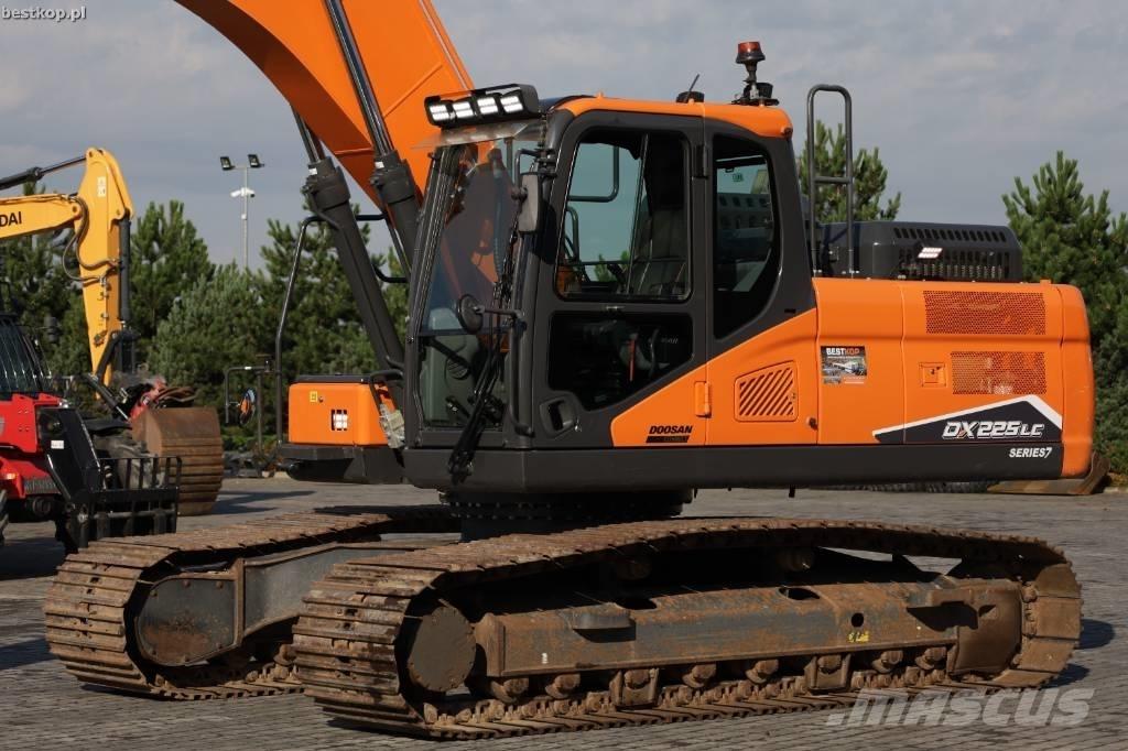 Doosan DX 225 LC-7 Escavadoras de rastos