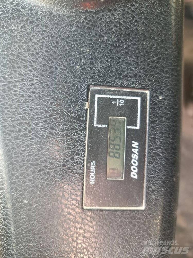 Doosan DL 420-5 Pás carregadoras de rodas