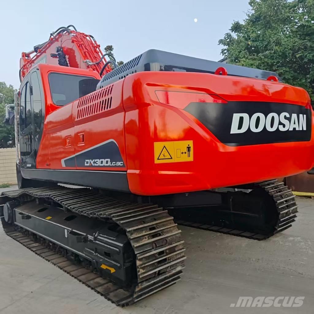 Doosan DX 300 LC Escavadoras de rastos