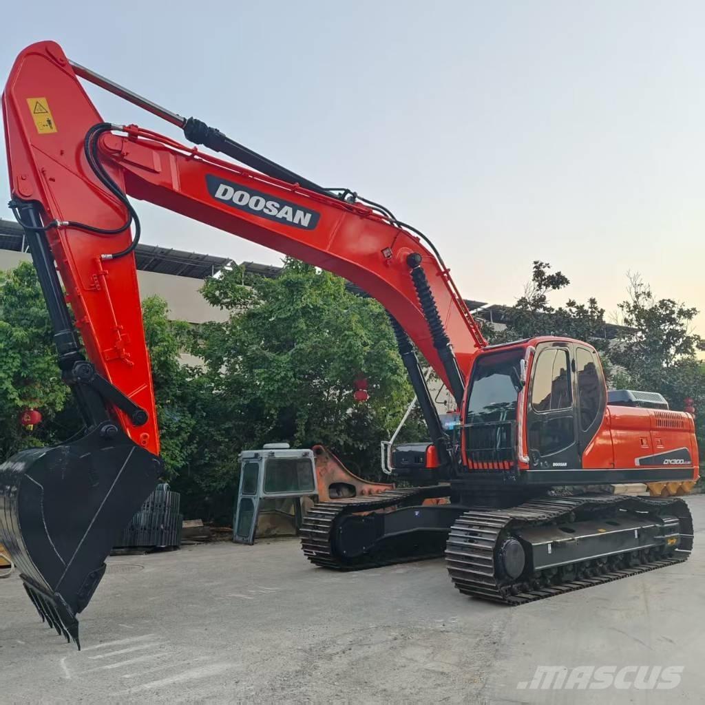 Doosan DX 300 LC Escavadoras de rastos