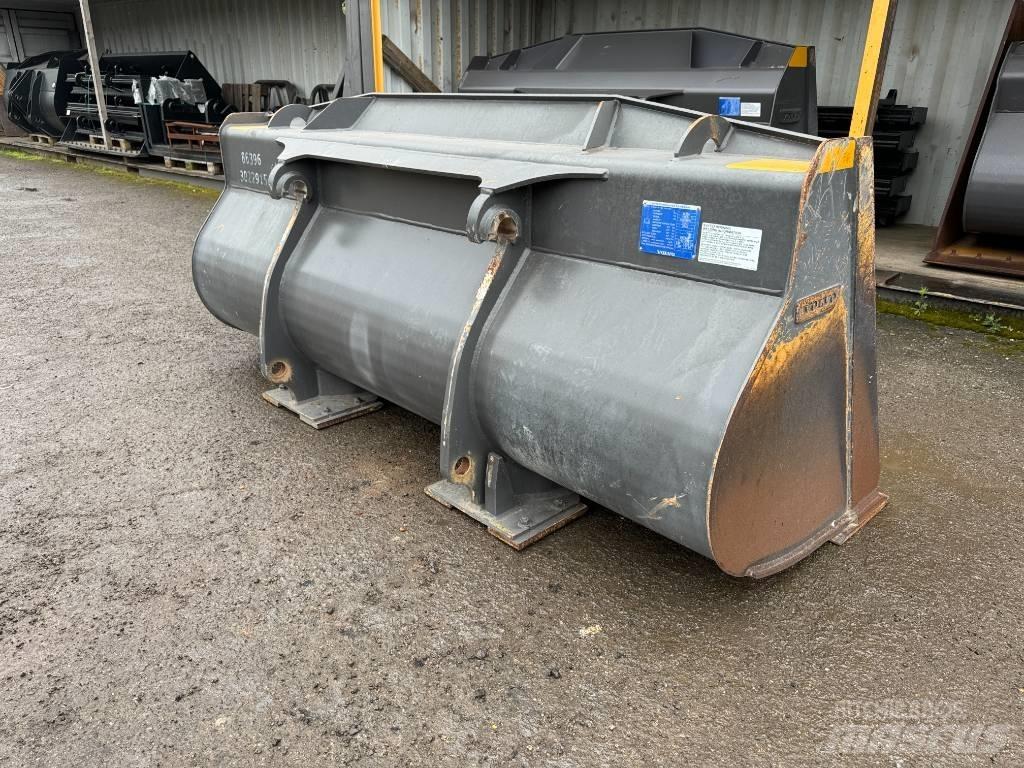 Volvo 1.6m Bucket Baldes