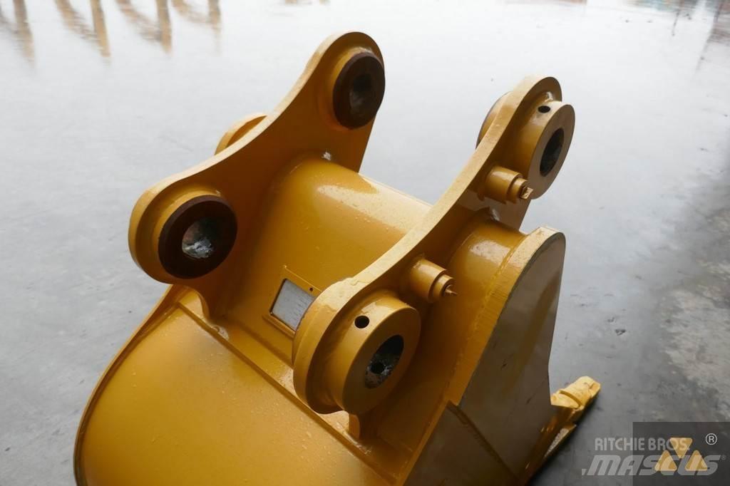 CAT 320 Bucket Baldes