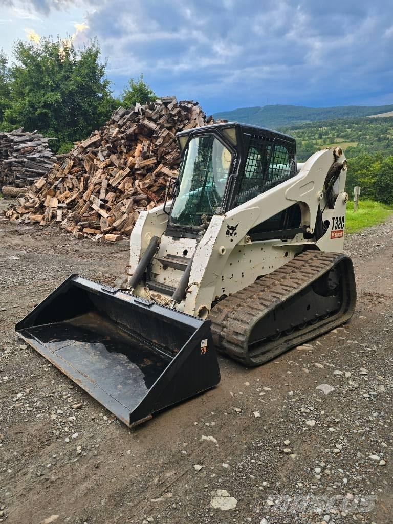 Bobcat T 320 Carregadoras de direcção deslizante