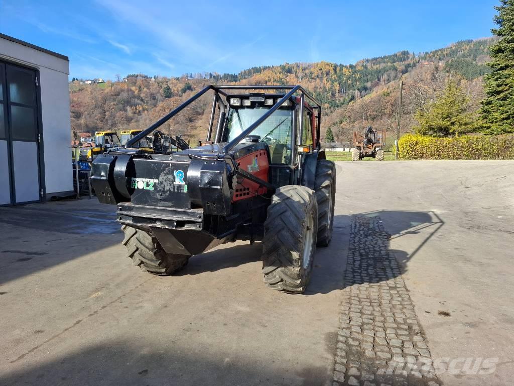 Valtra 8550 Tractores florestais