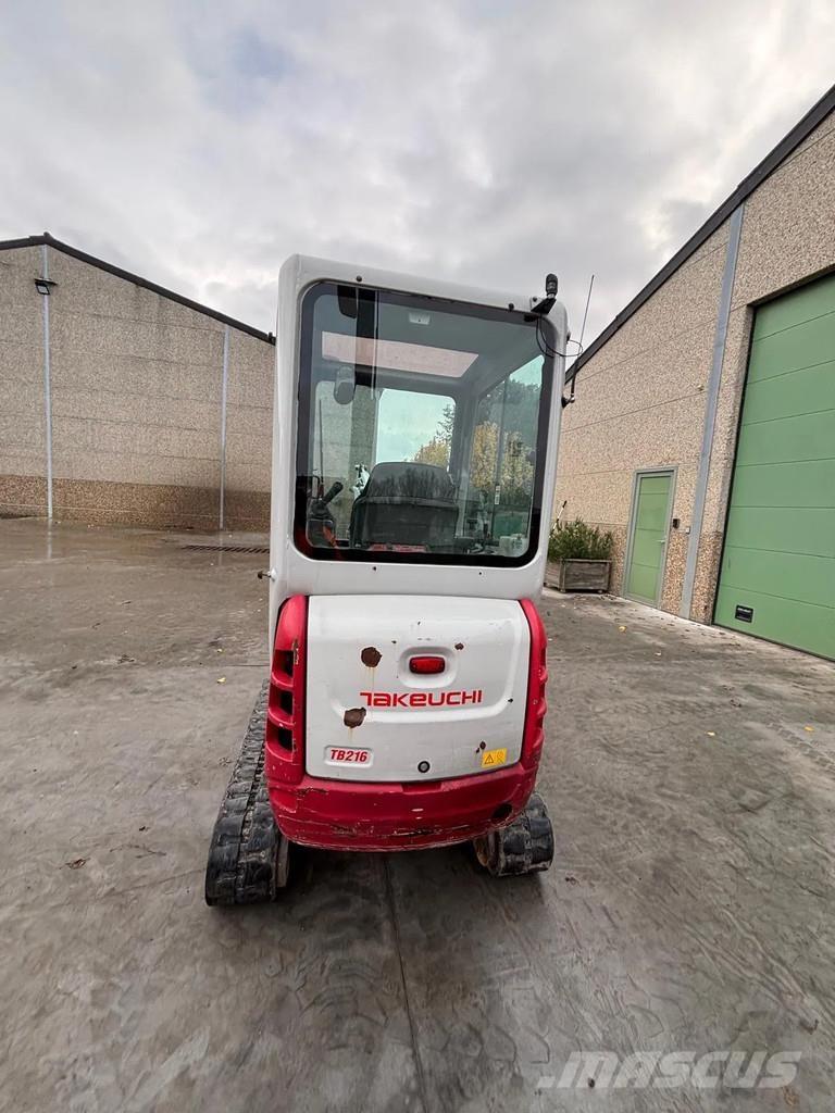 Takeuchi TB216 Mini Escavadoras <7t