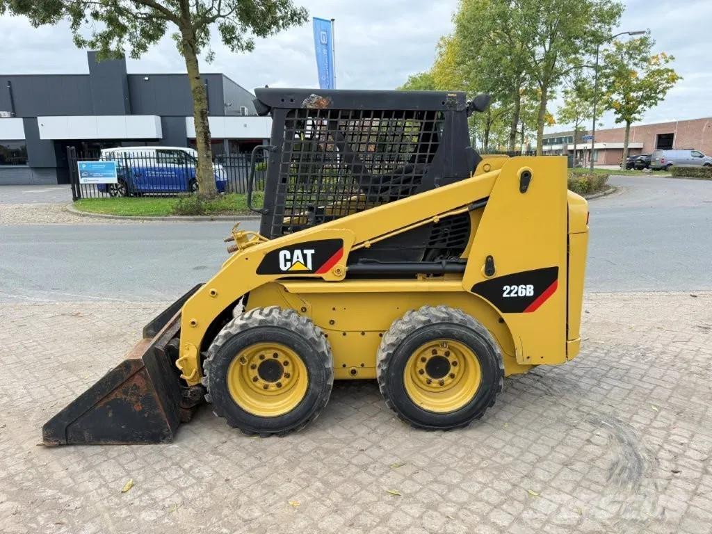 CAT 216B Turbo Carregadoras de direcção deslizante