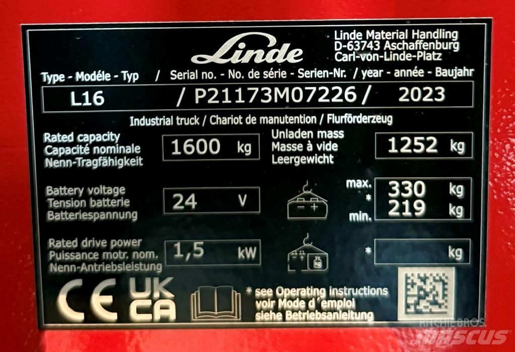 Linde L16/1173-01 Empilhador para operador externo
