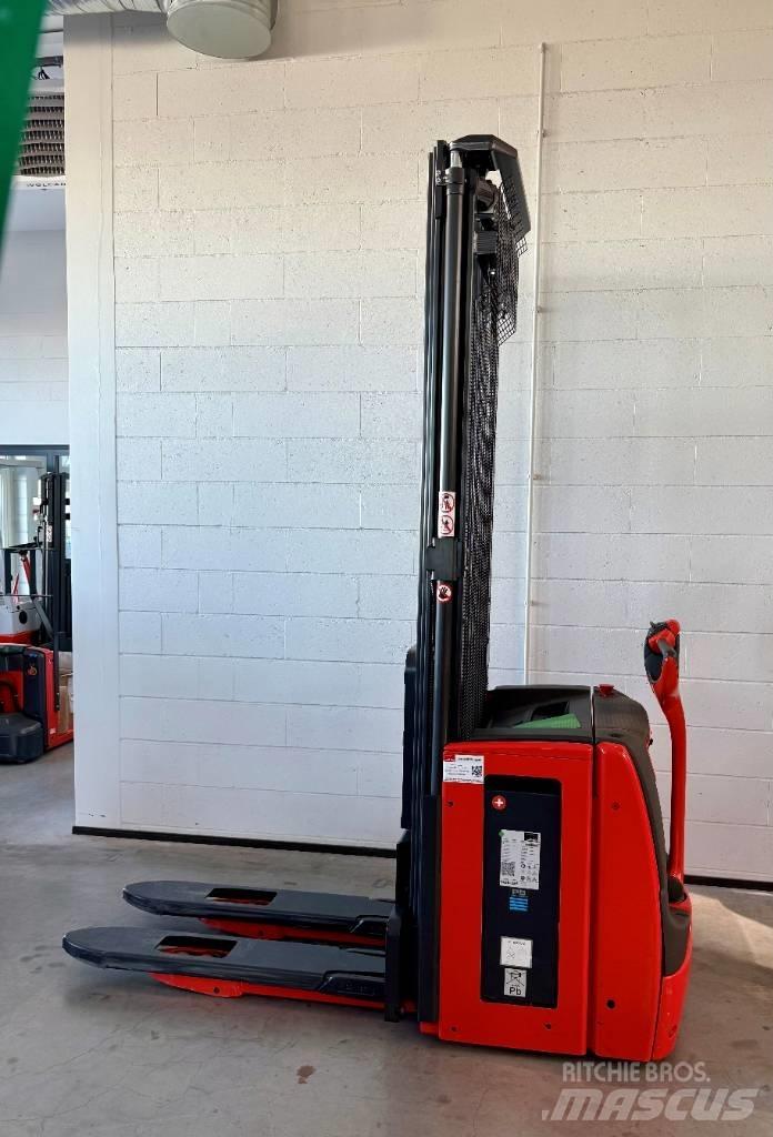 Linde L16/1173-01 Empilhador para operador externo