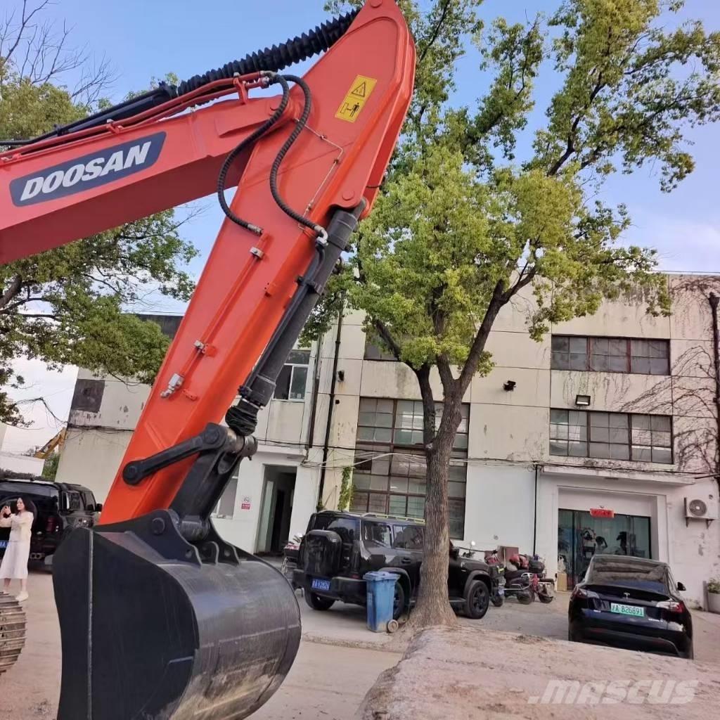 Doosan DX 300 LC-9S Escavadoras de rastos