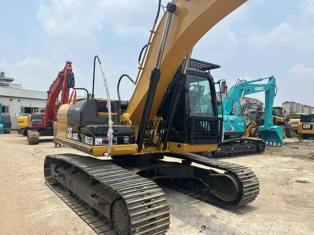 CAT 320 D Escavadoras de rastos