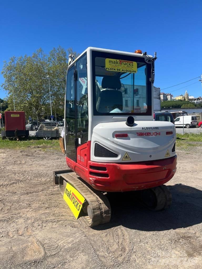 Takeuchi TB230 Mini Escavadoras <7t