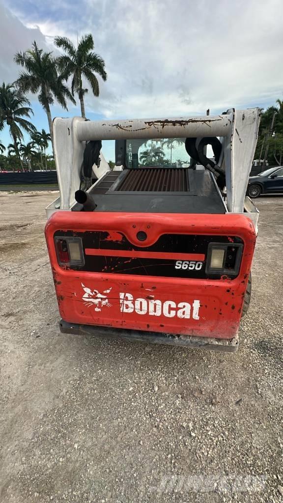 Bobcat S650 Carregadoras de direcção deslizante