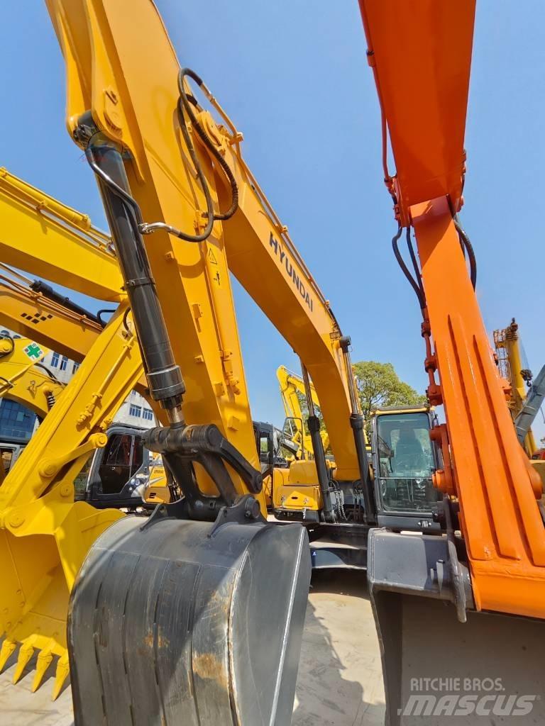 Hyundai R220LC-9S Escavadoras de rastos