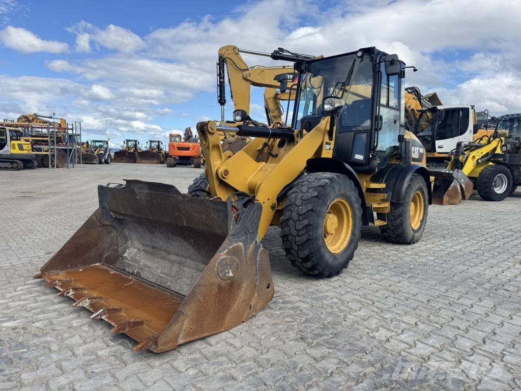 CAT 908M Pás carregadoras de rodas