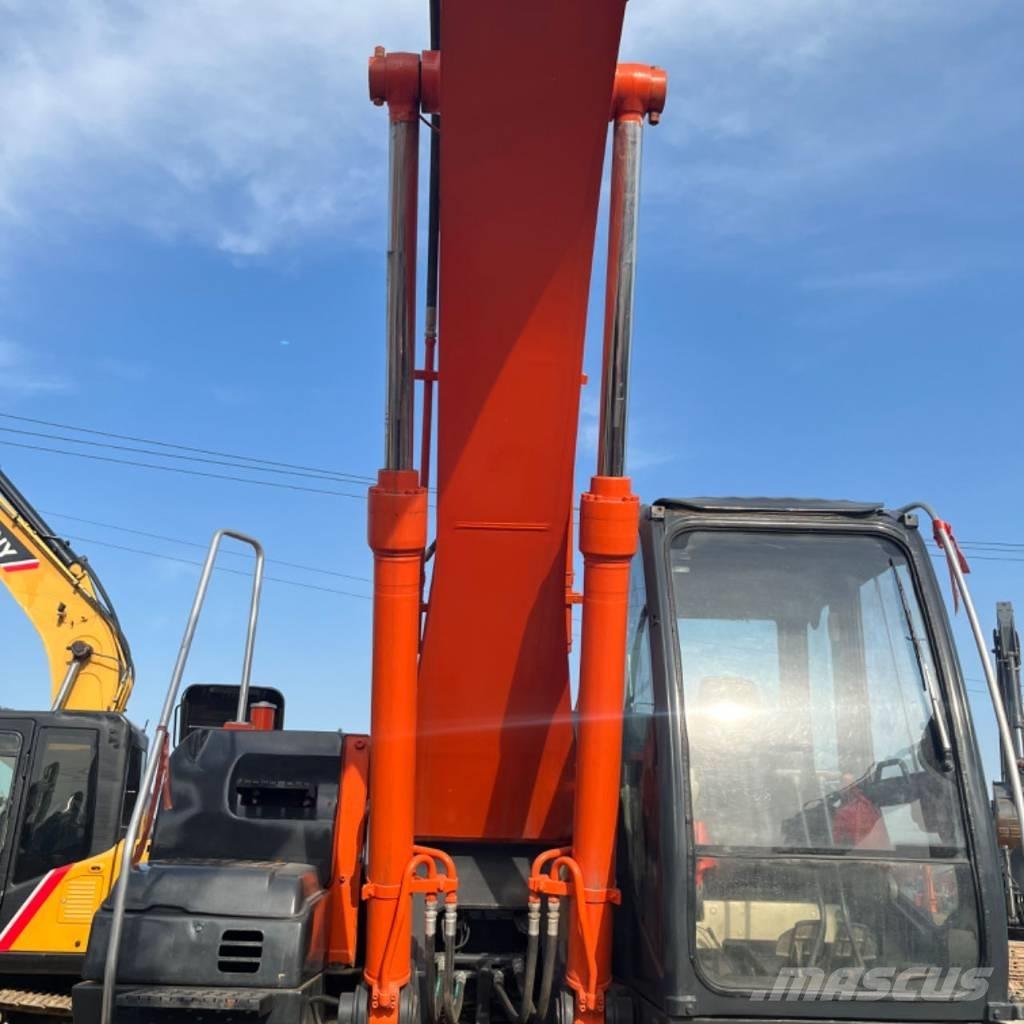 Hitachi ZX 240 Escavadoras de rastos