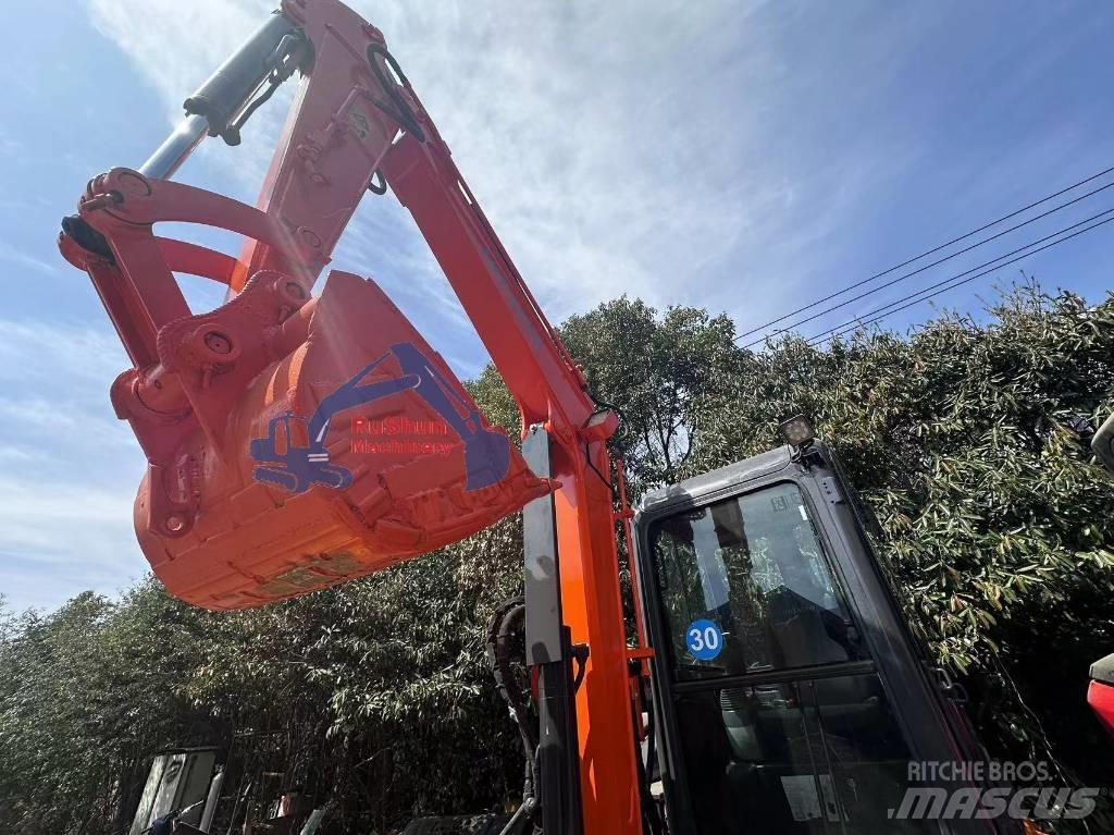 Hitachi ZX50 Mini Escavadoras <7t