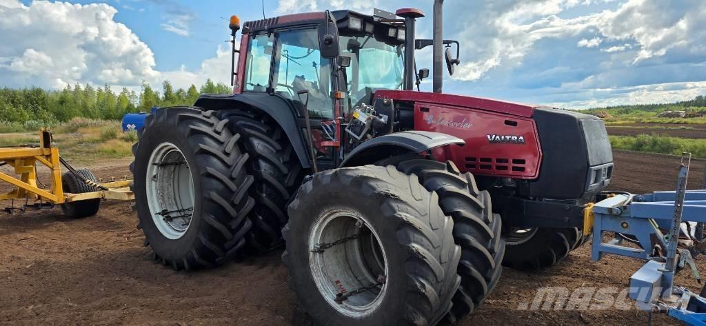 Valtra 8950 Hitec Tratores Agrícolas usados