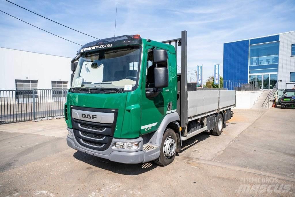 DAF LF 180 (10T.) Camiões estrado/caixa aberta